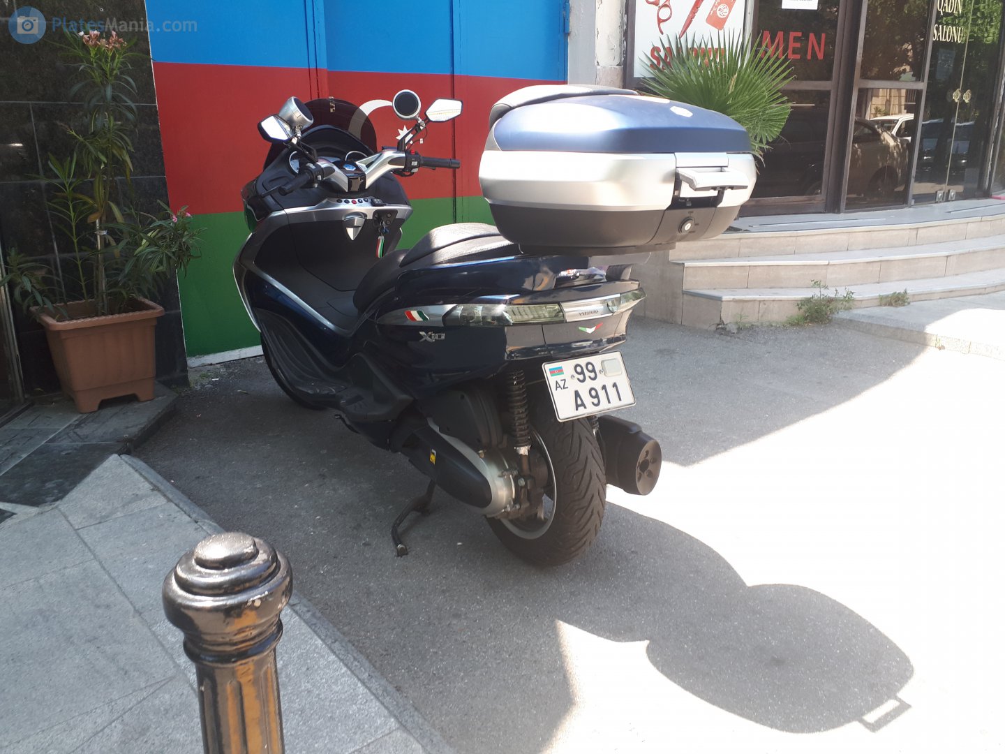 99 A 911, Piaggio X10 