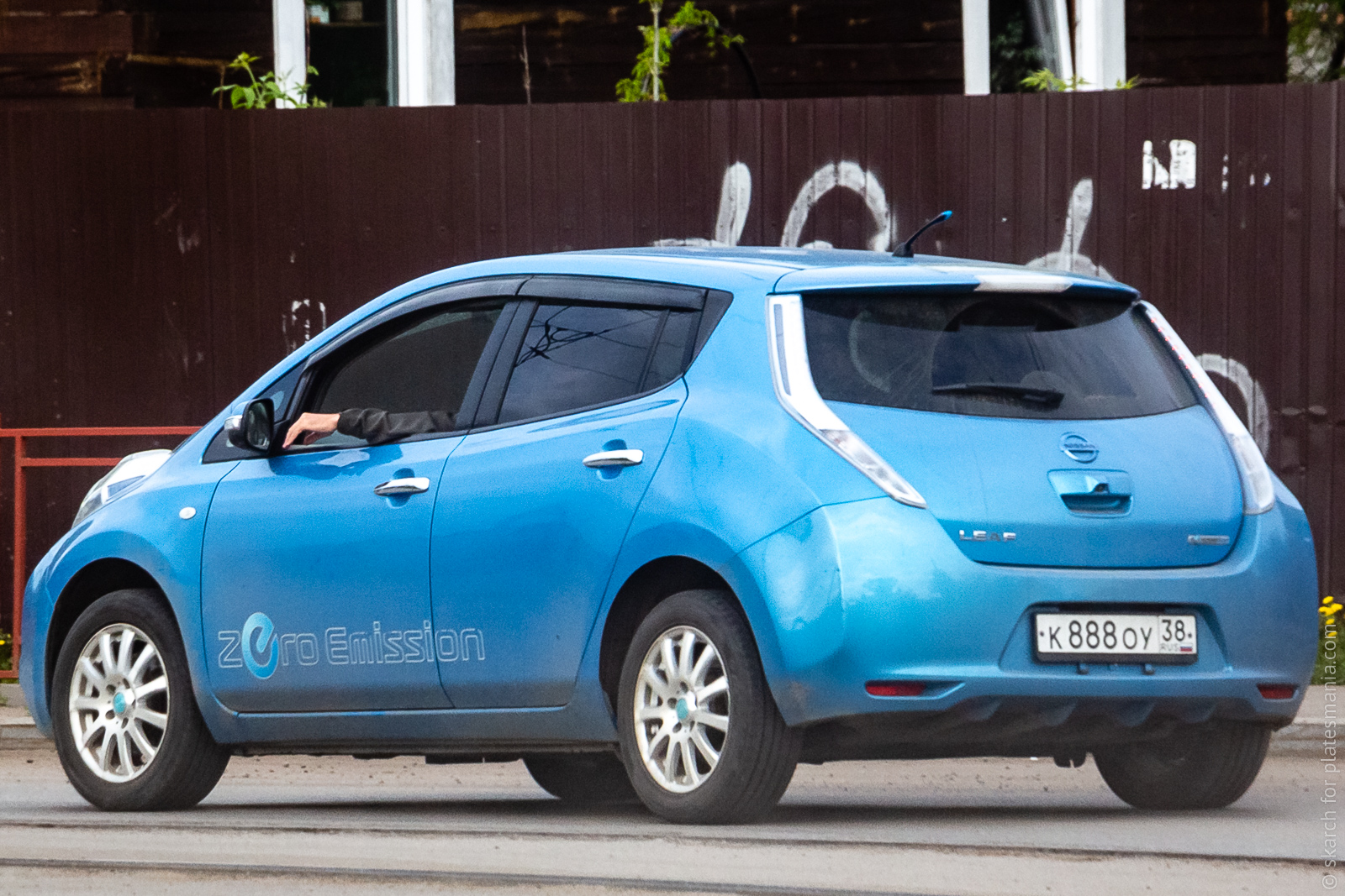 к 888 оу 38, Nissan Leaf 1st gen (ZE0/AZE0), 2010–2017