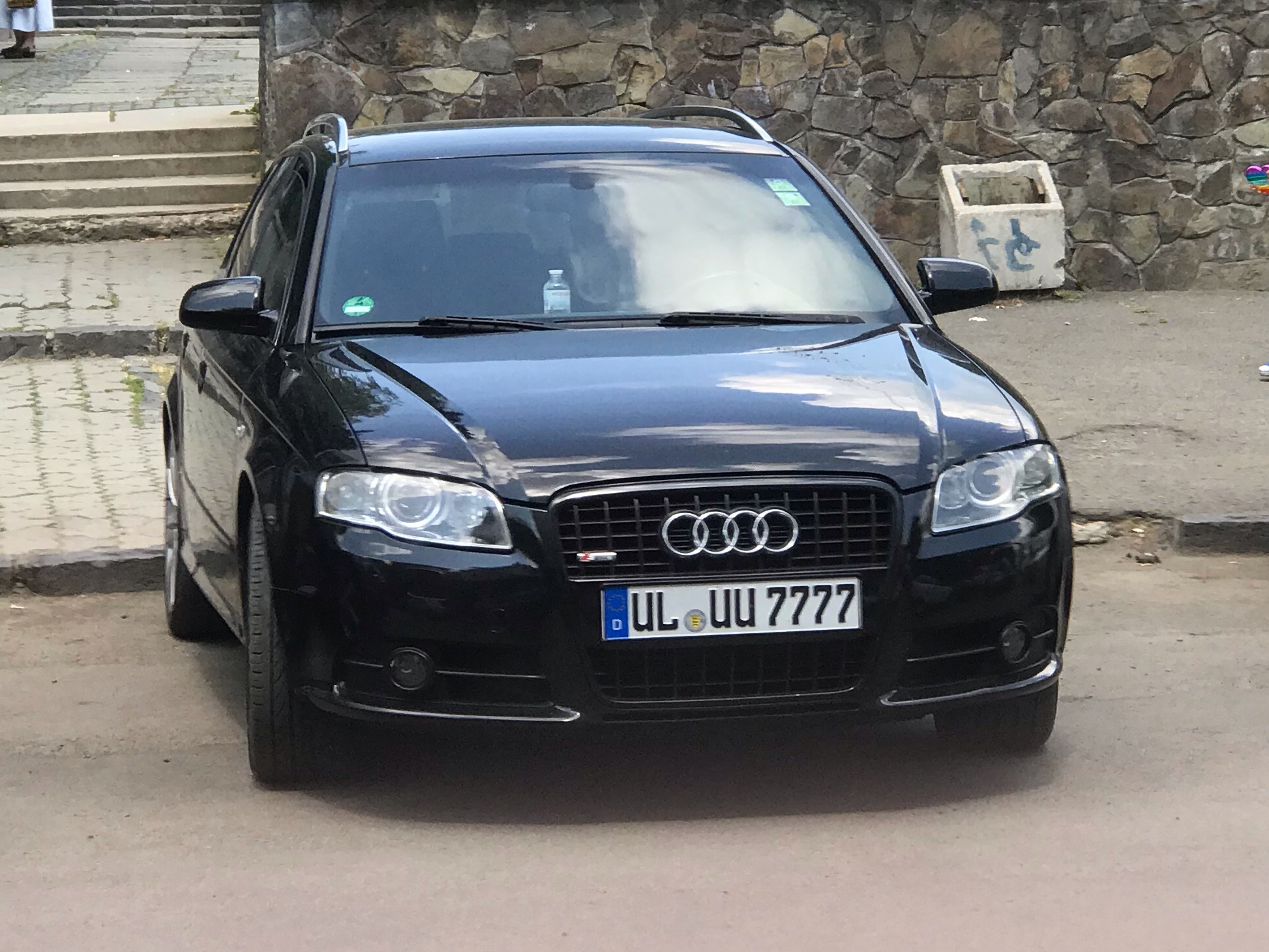 UL UU 7777, Audi A4 3rd gen Avant (B7/8ED), 2004–2008