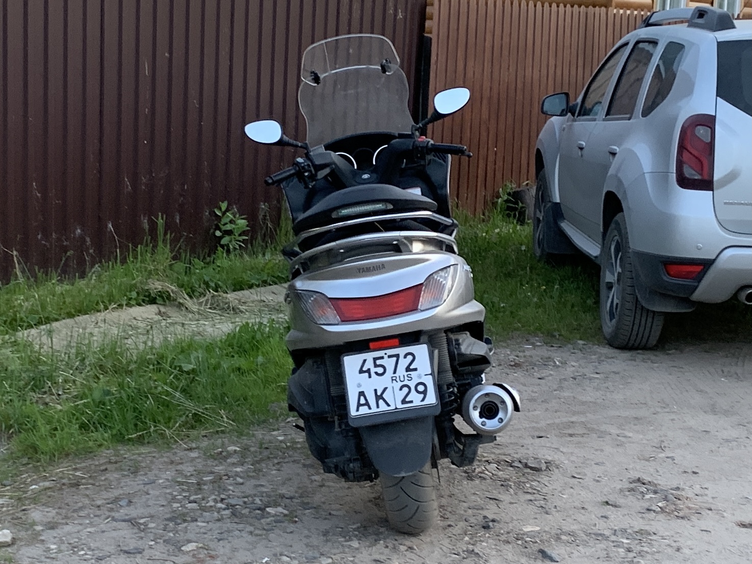 4572 ак 29, Yamaha Majesty 