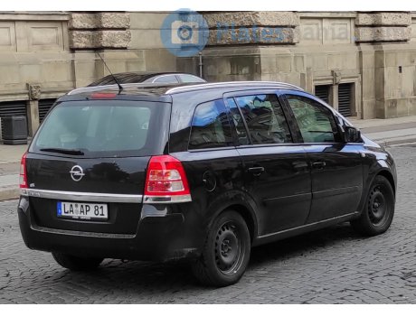 LA AP 81, Opel Zafira