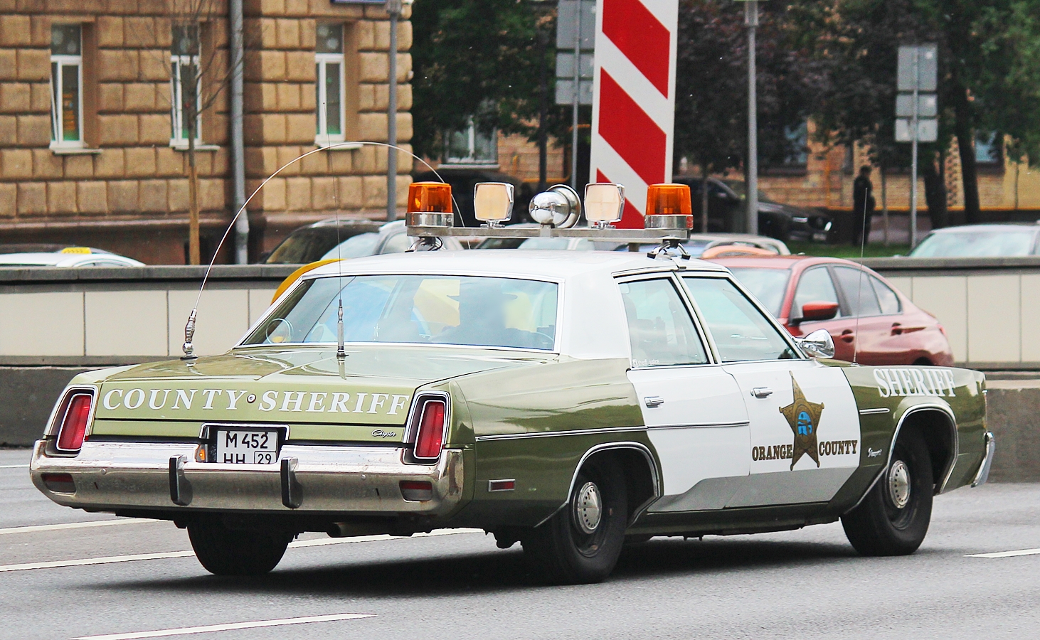 м 452 нн 29, Chrysler Newport 