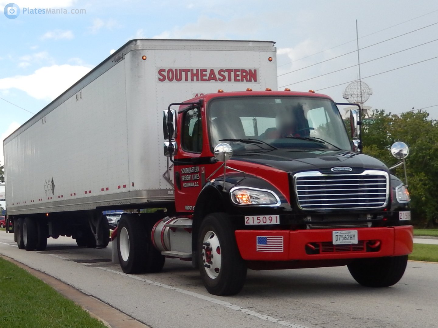 D7562HY, Freightliner Business Class 