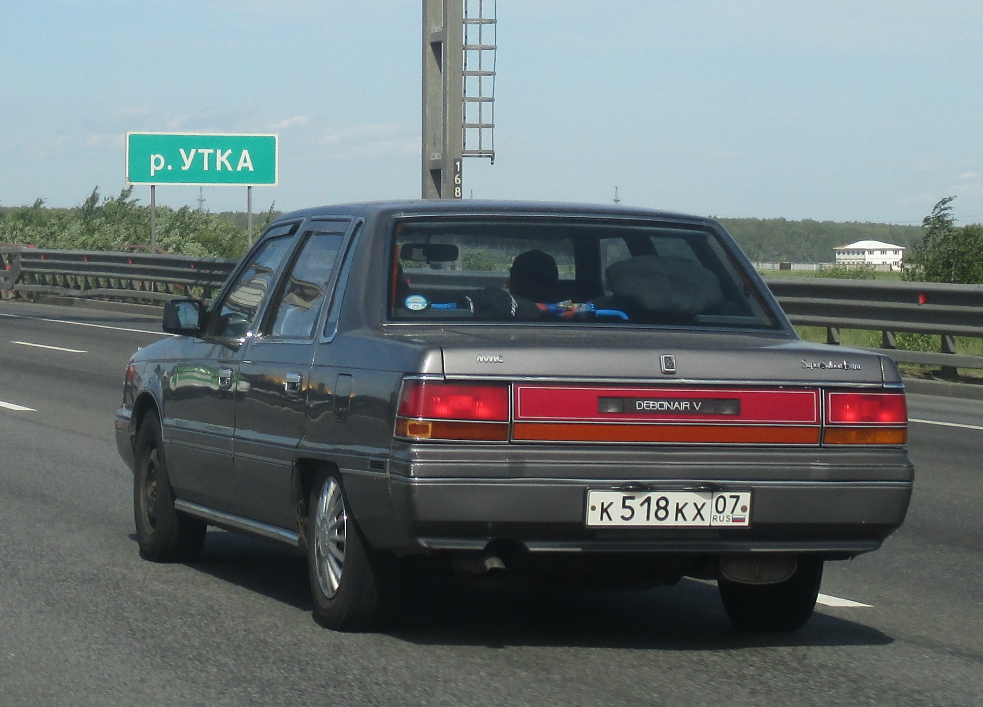 к 518 кх 07, Mitsubishi Debonair 2nd gen (S11A/S12A), 1986–1992
