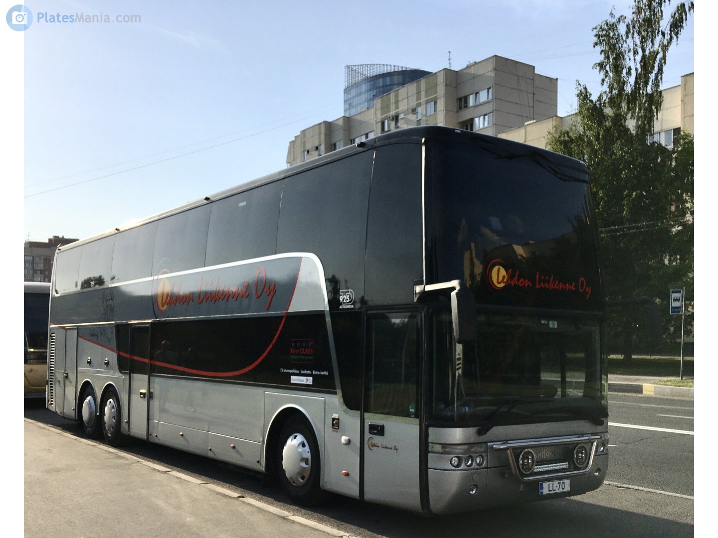 LL-70, Van Hool TD925 