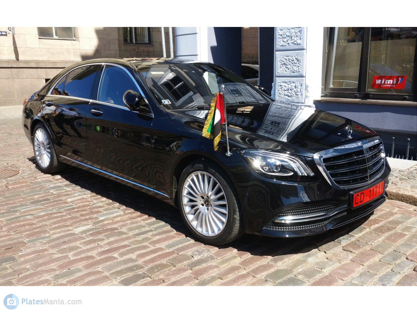 CD-11711, Mercedes-Benz S-Klasse 8th gen Sedan (W222/V222), 2013–2020