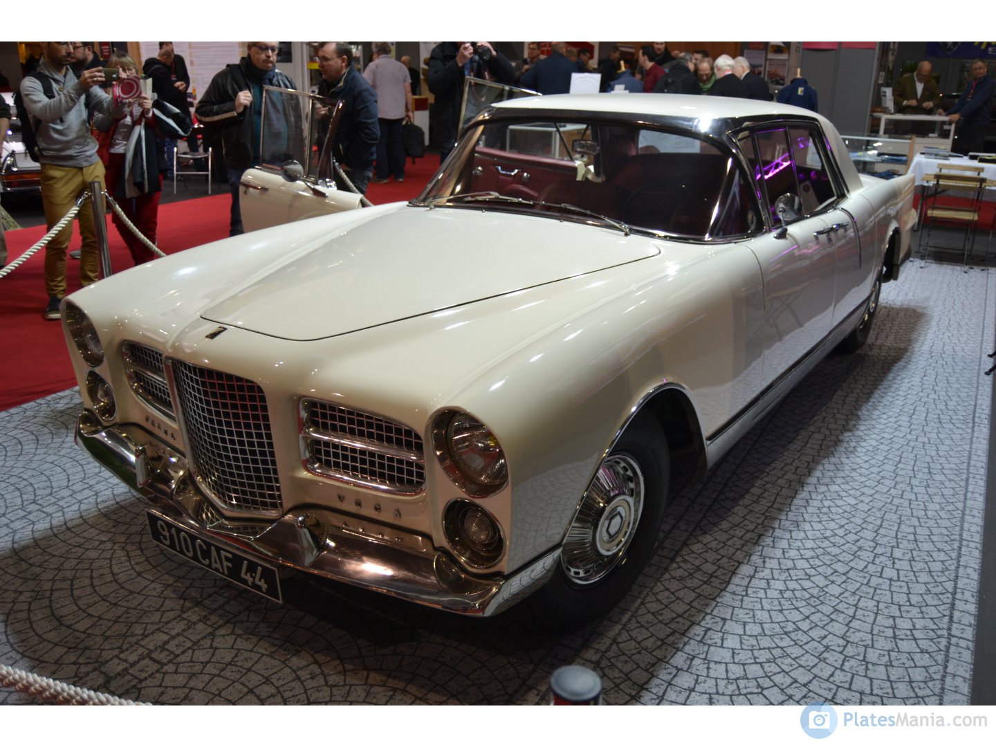 910 CAF 44, Facel Vega Excellence 