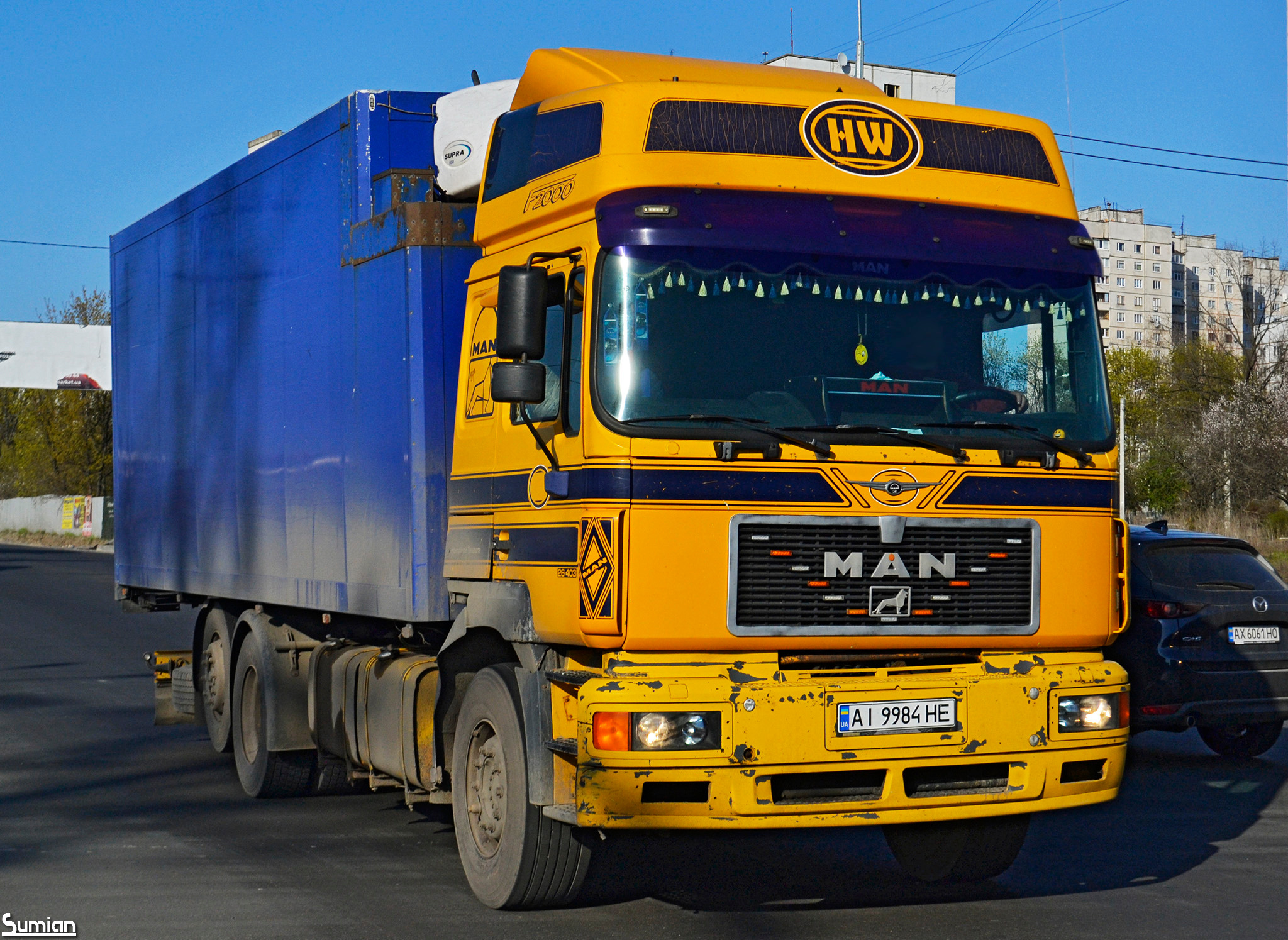 AI 9984 HE, MAN F2000 