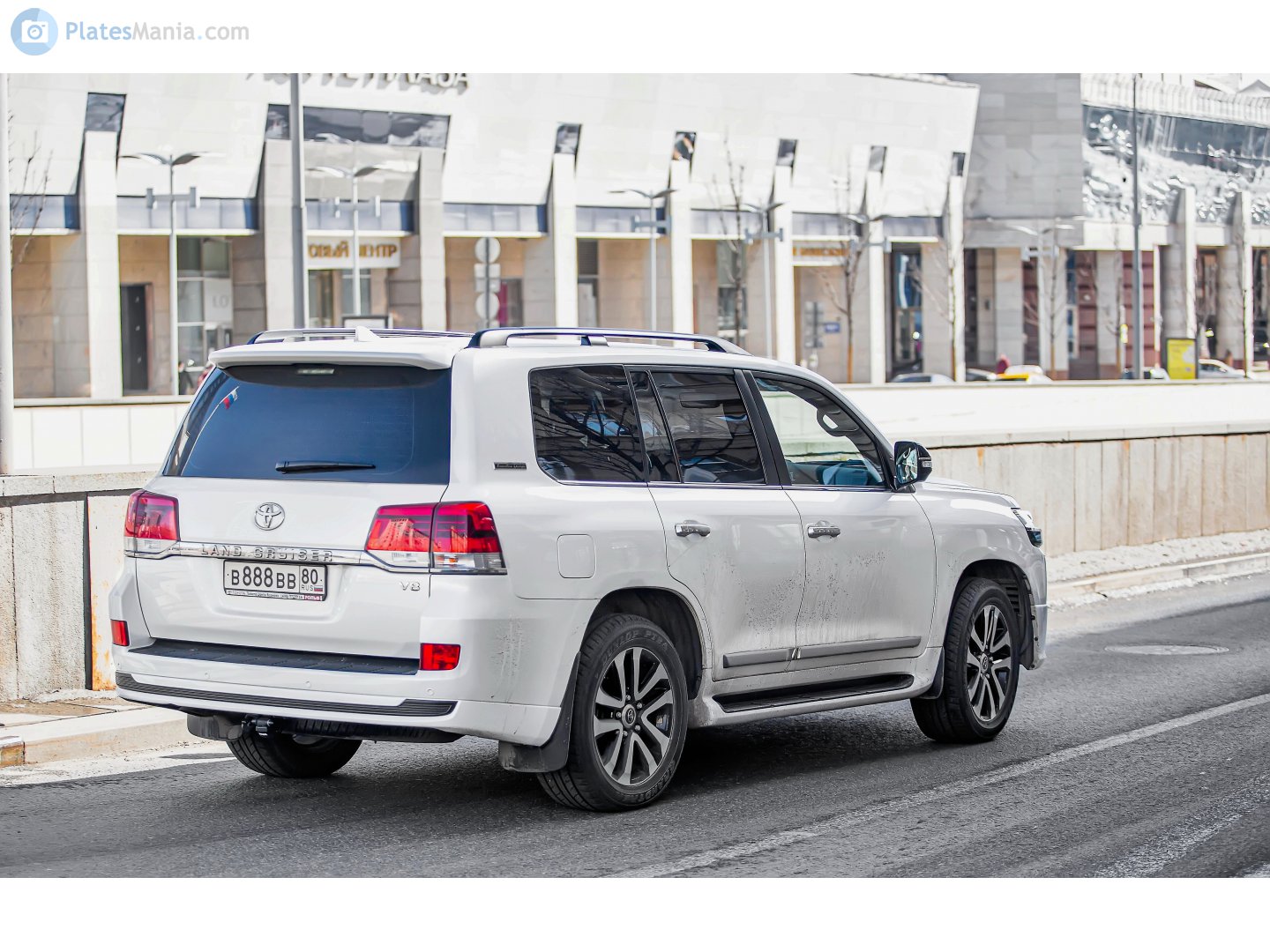 в 888 вв 80, Toyota Land Cruiser 200 (J200), 2nd facelift, 2015–2021