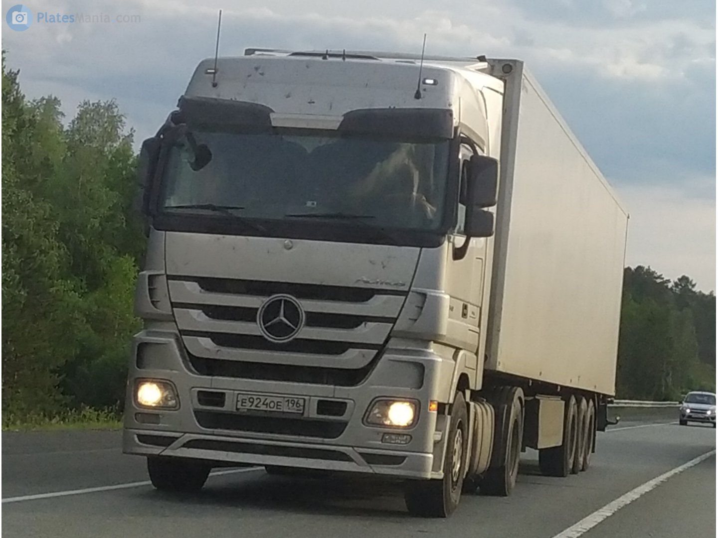 е 924 ое 196, Mercedes-Benz Actros 2nd gen (MP2/MP3), 2002–2020