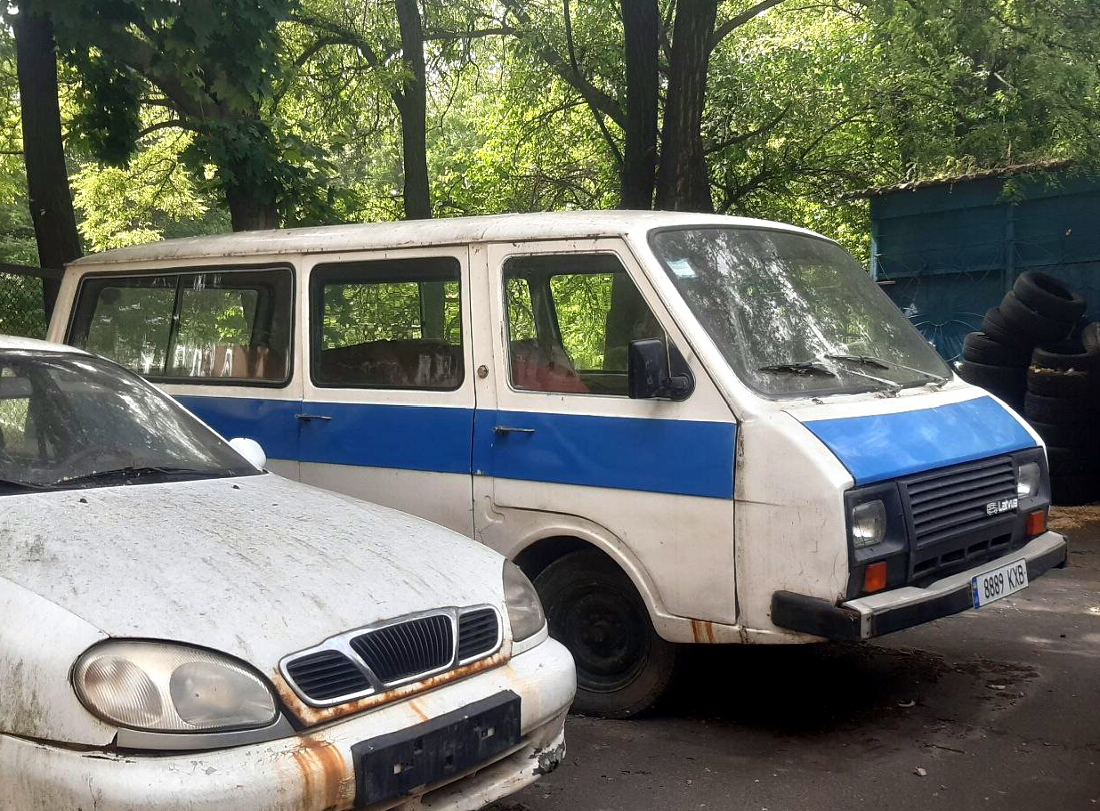 8889 КХВ, RAF 2203 Латвия 22038-series, facelift, 1991–1997