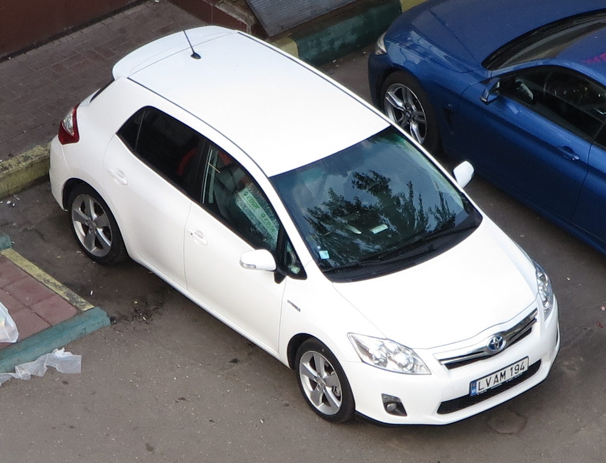 LV AM 194, Toyota Auris 1st gen 5-door Hatch (don't set)