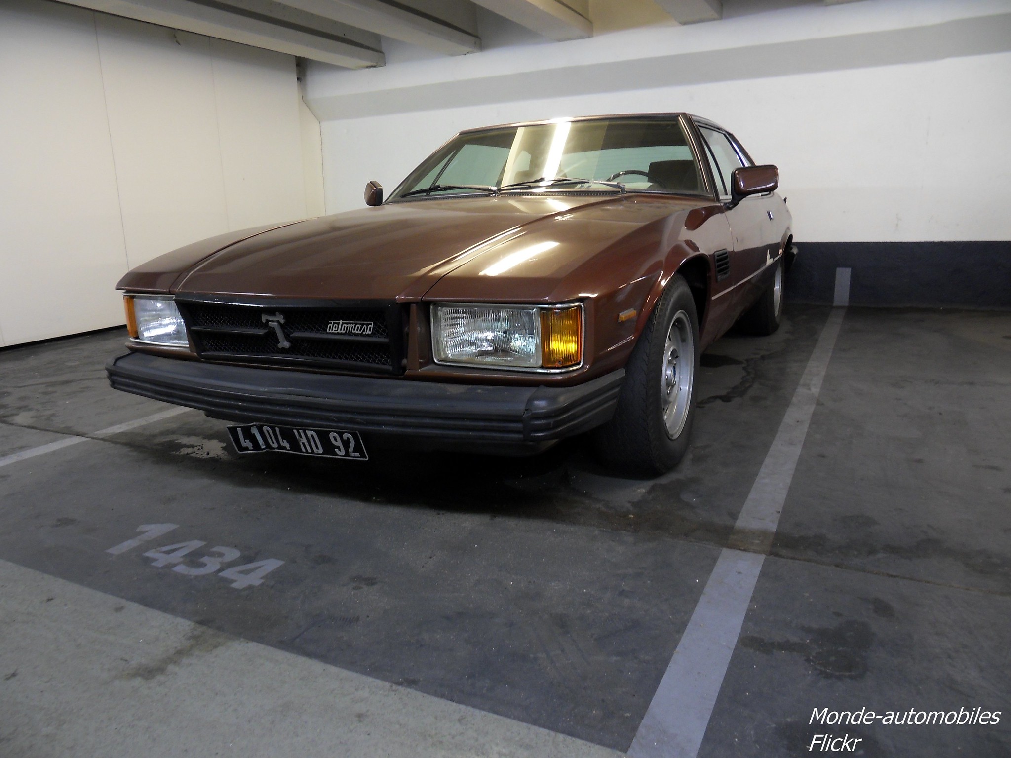 4104 HD 92, De Tomaso Longchamp 