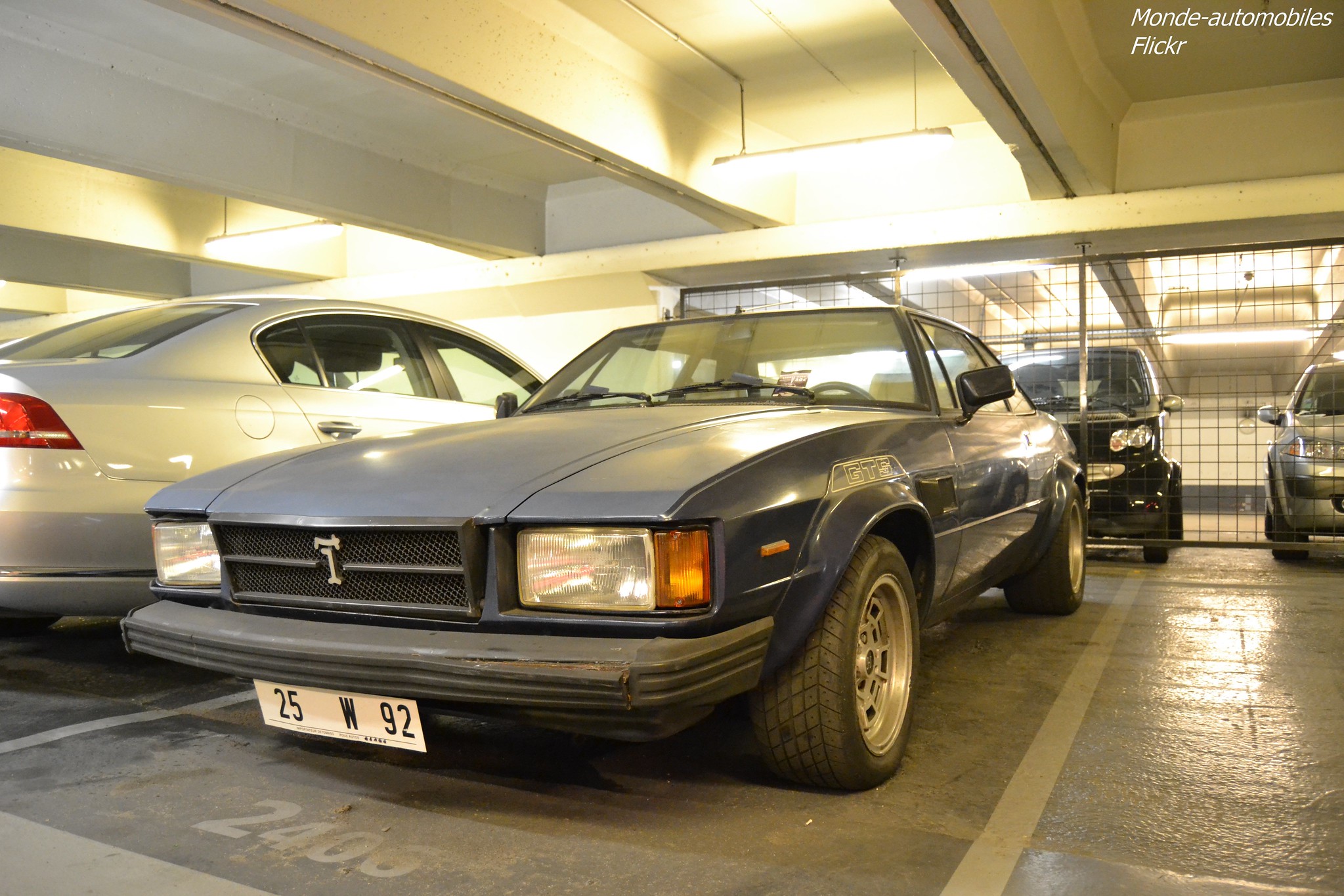 25 W 92, De Tomaso Longchamp 