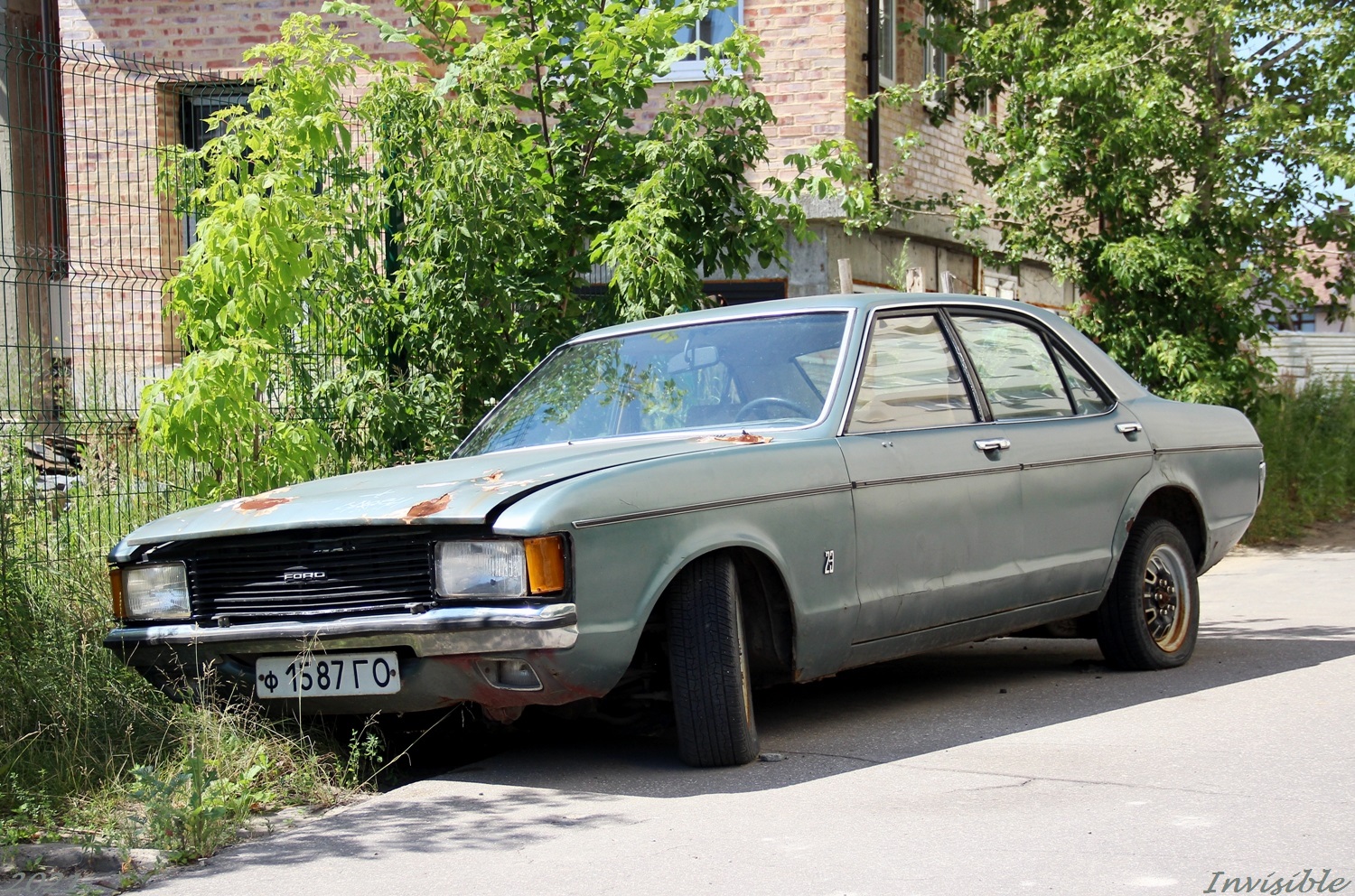 ф 1587 ГО, Ford Granada 1st gen 4-door Sedan (GGFL; EU-market), 1972–1977
