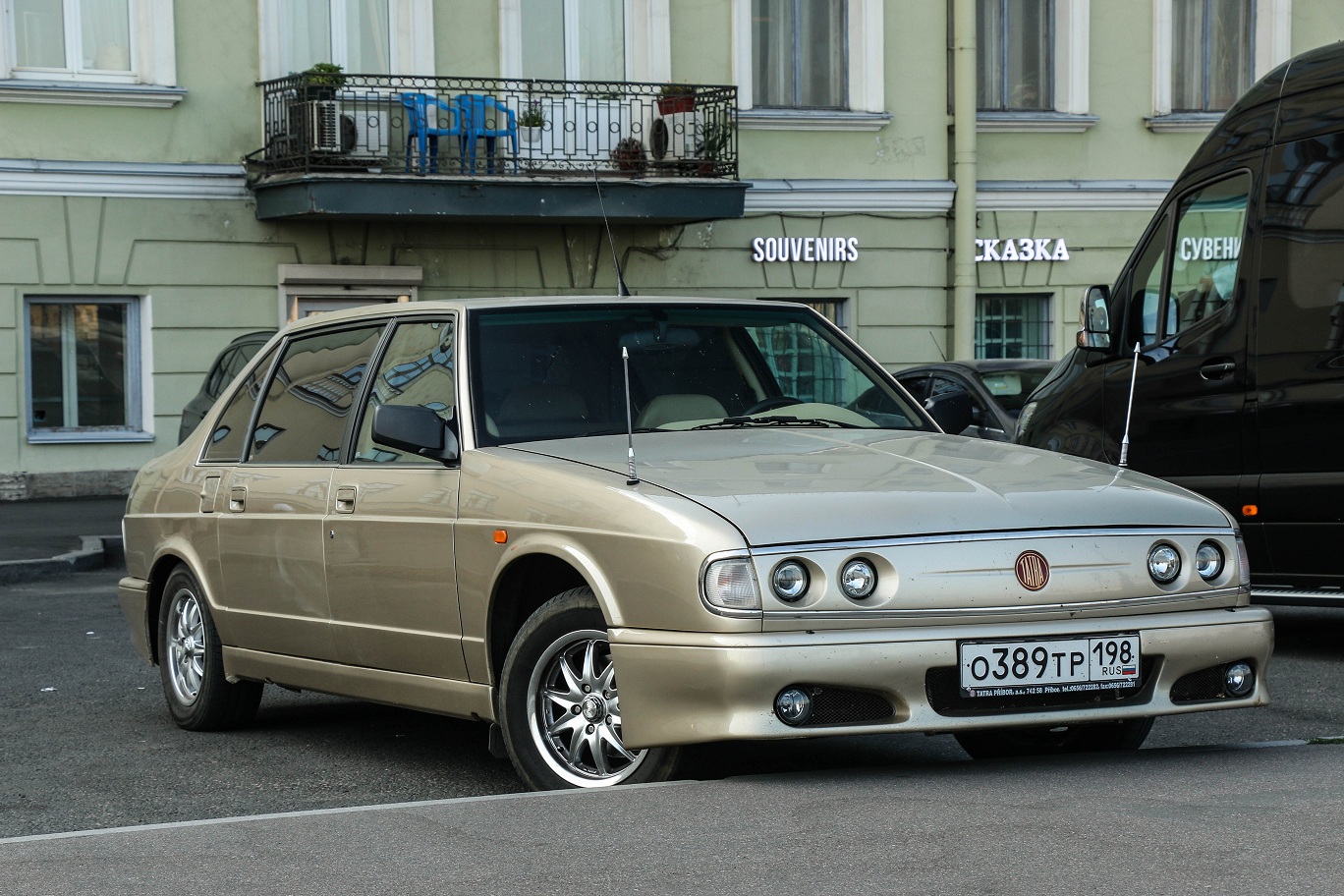 о 389 тр 198, Tatra 700 