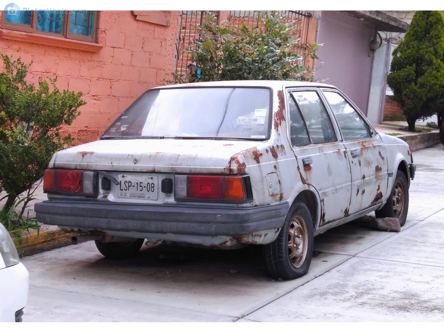 LSP-15-08, Nissan Tsuru 1st gen 4-door Sedan (B11; MX-market), 1984–1987