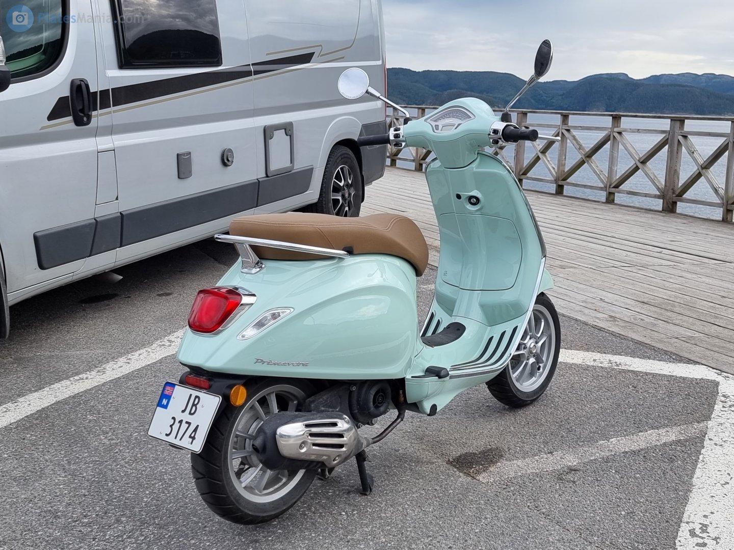 JB 3174, Vespa Primavera 