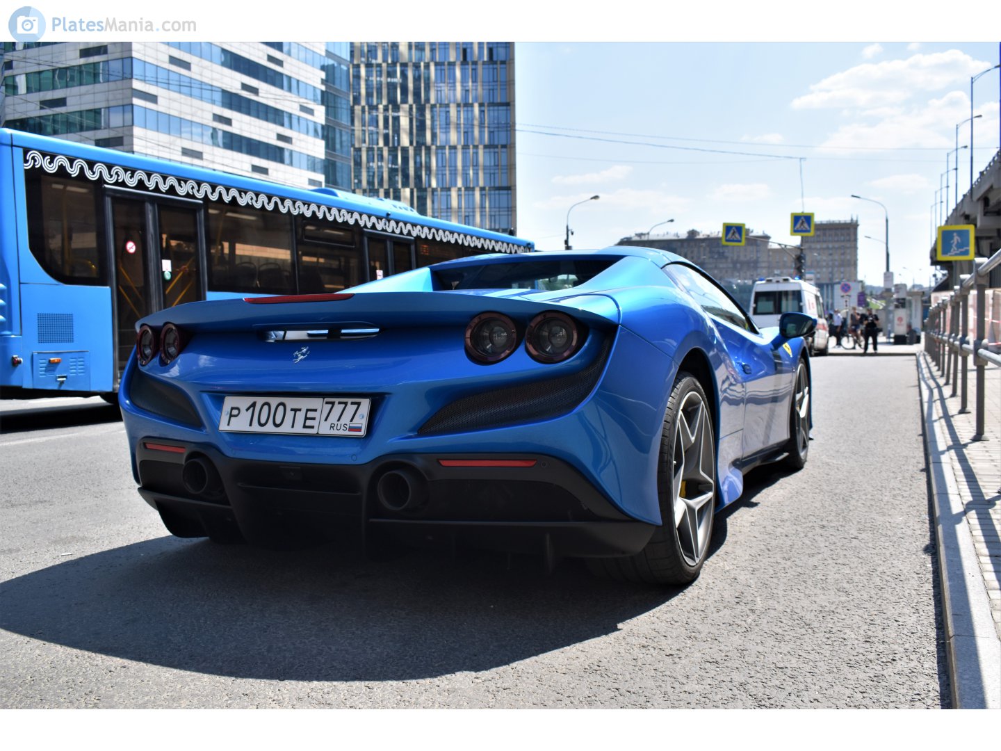 р 100 те 777, Ferrari F8 Spider (F142M), 2019–2023