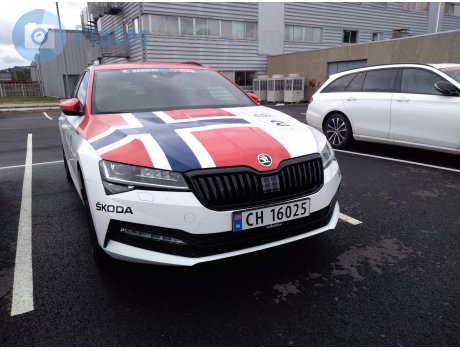 CH 16025, Skoda Superb