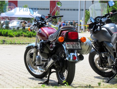 UUW-892, Kawasaki Z750