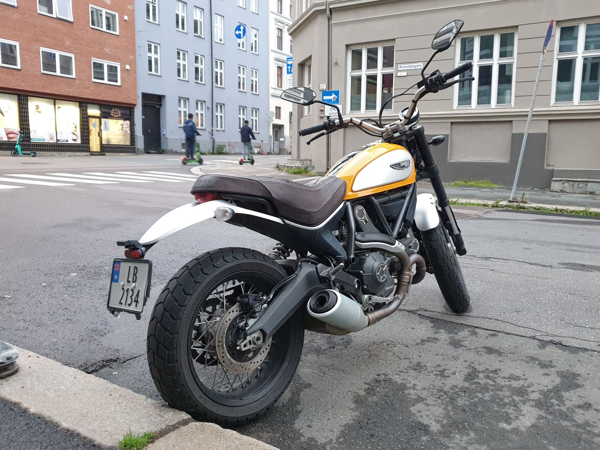 LB 2134, Ducati Scrambler 