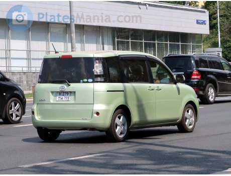 н279тн799, Toyota Sienta