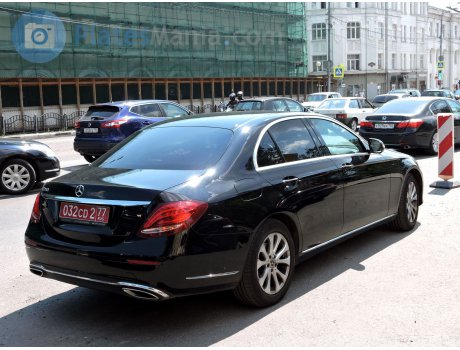 032CD 2 77, Mercedes-Benz E-Klasse