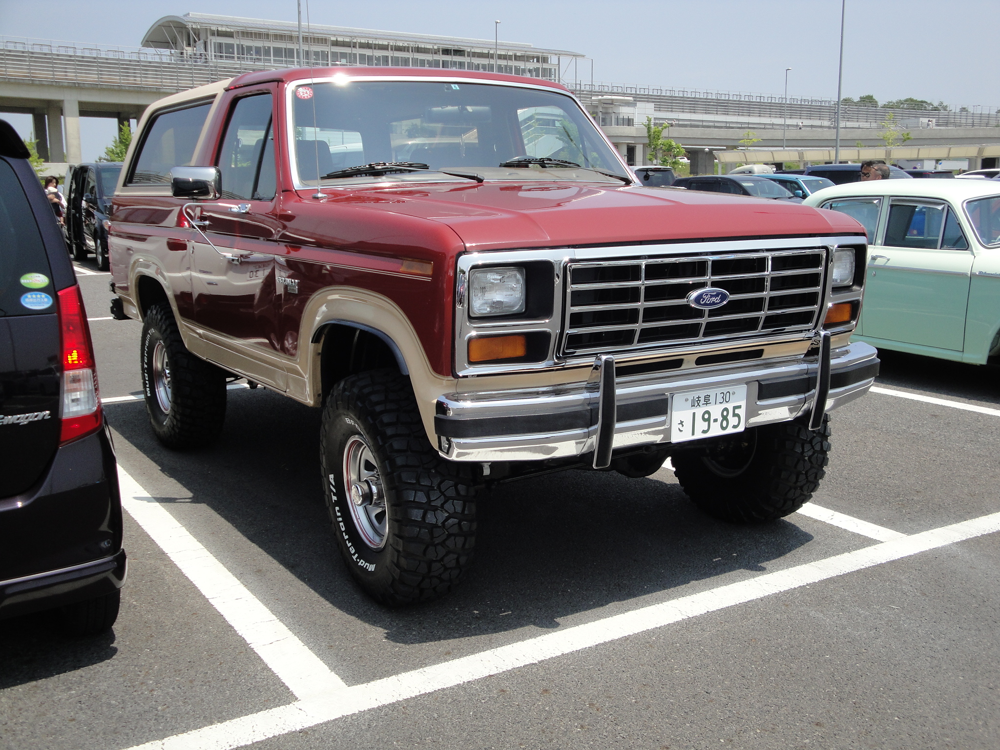 岐阜 130 さ 1985, Ford Bronco 3rd gen (U150), 1980–1986