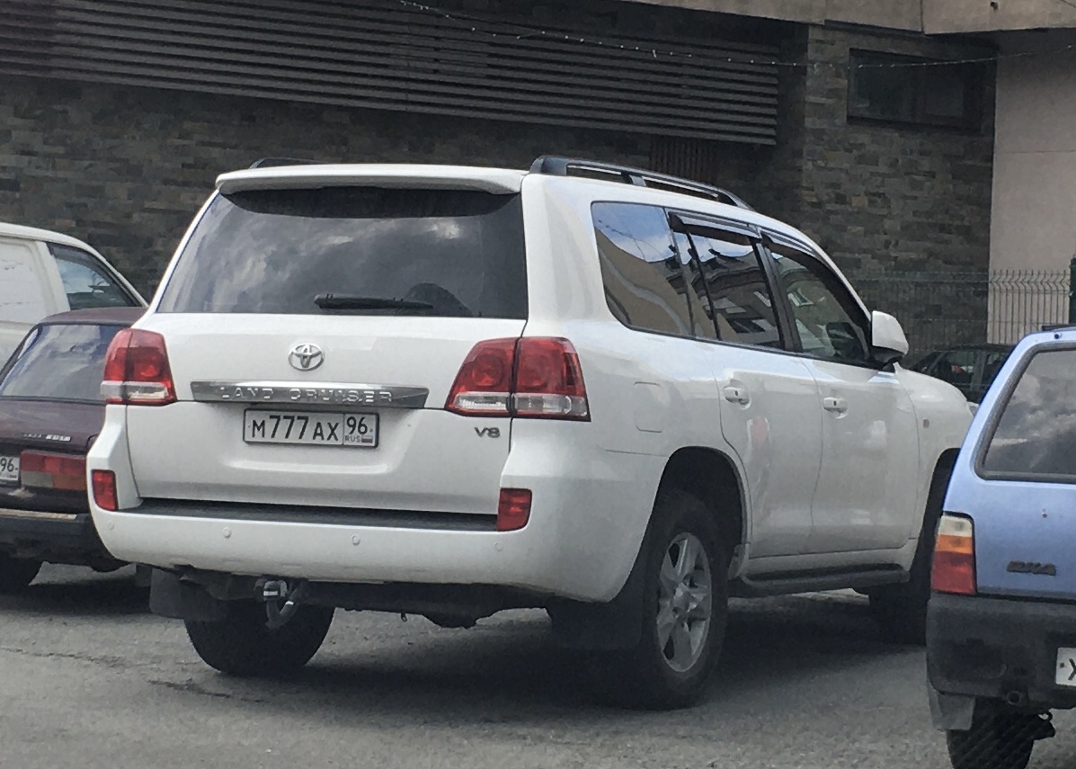 м 777 ах 96, Toyota Land Cruiser 200 (J200), 2007–2011