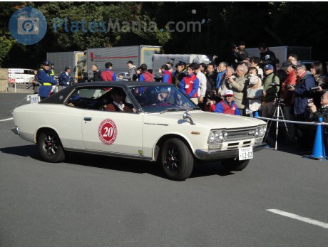 湘南 502 ち 1202, Nissan Laurel