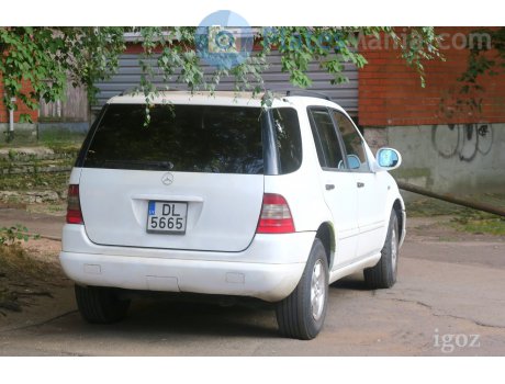 DL-5665, Mercedes-Benz M-Klasse