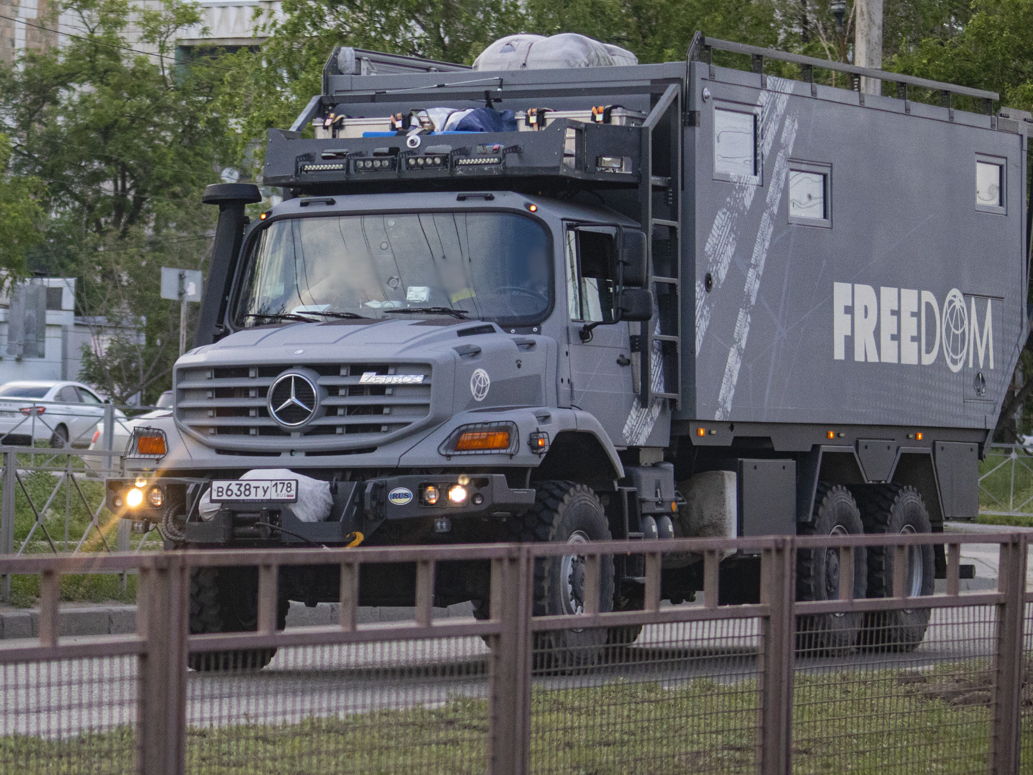 в 638 ту 178, Mercedes-Benz Zetros 1st gen (949), 2008–