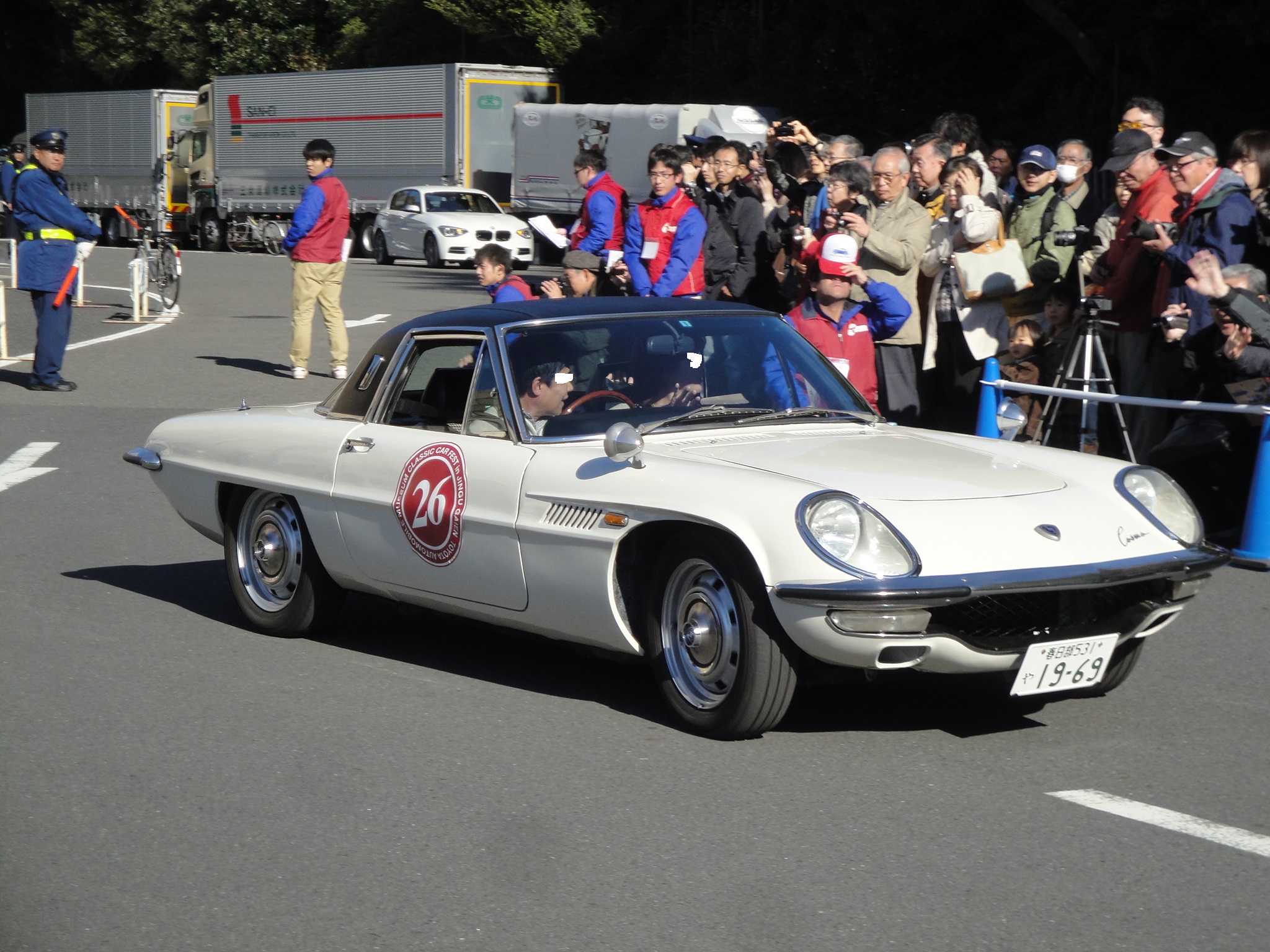 春日部 531 や 1969, Mazda Cosmo 