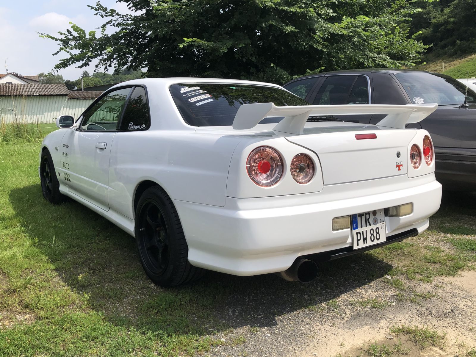TR PW 88 (04/10), Nissan Skyline 10th gen Coupé (R34), 1998–2001