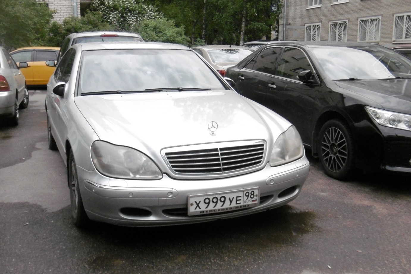 х 999 уе 98, Mercedes-Benz S-Klasse 6th gen (W220/V220), 1998–2005