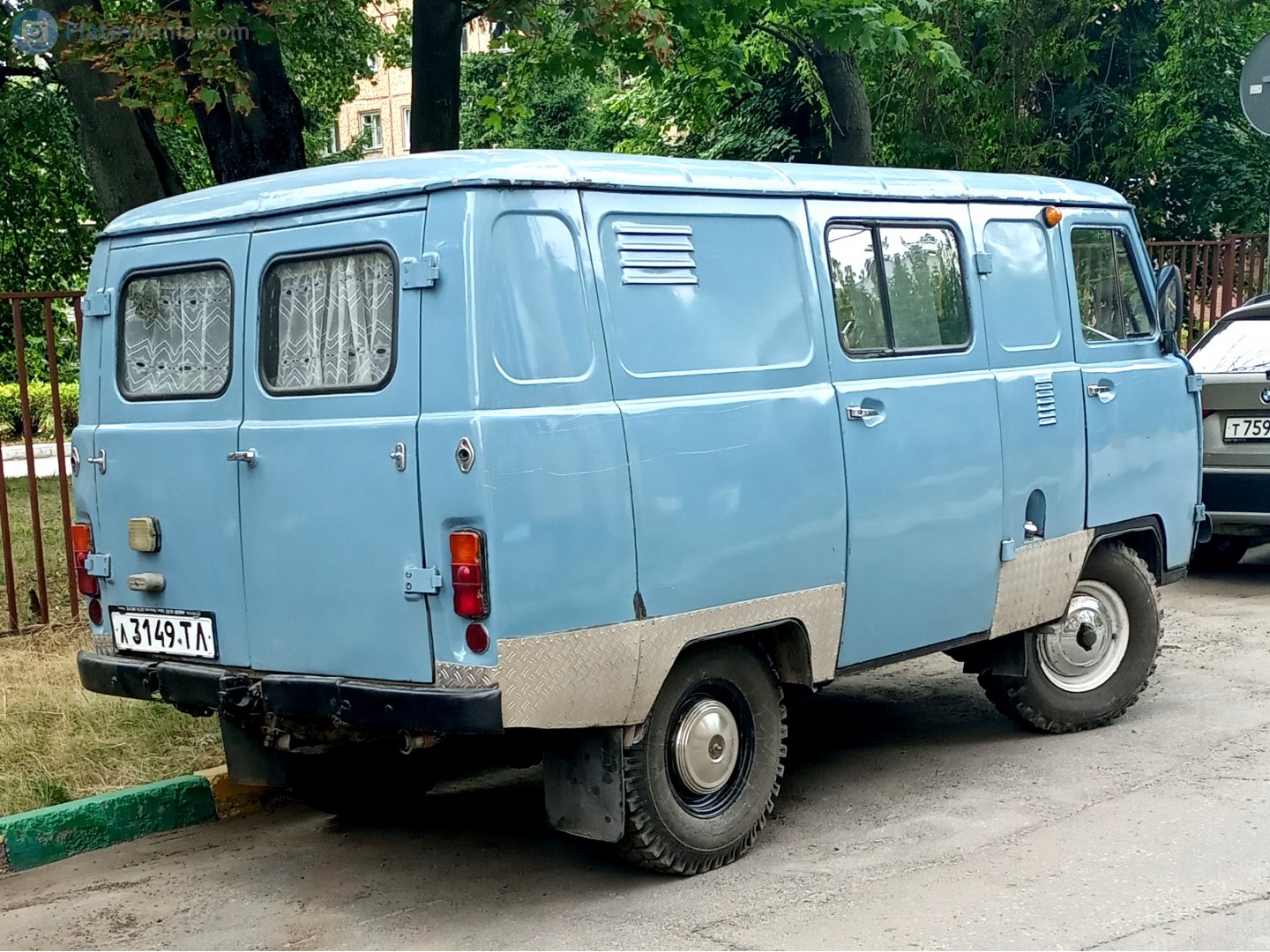 л 3149 ТЛ, UAZ 452 452/3741 All-metal Van, 1965–