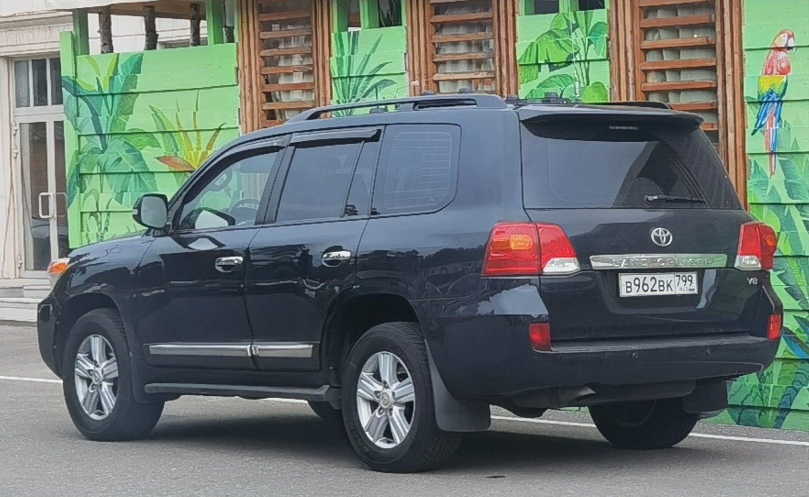 в 962 вк 799, Toyota Land Cruiser 200 (J200), 1st facelift, 2011–2015