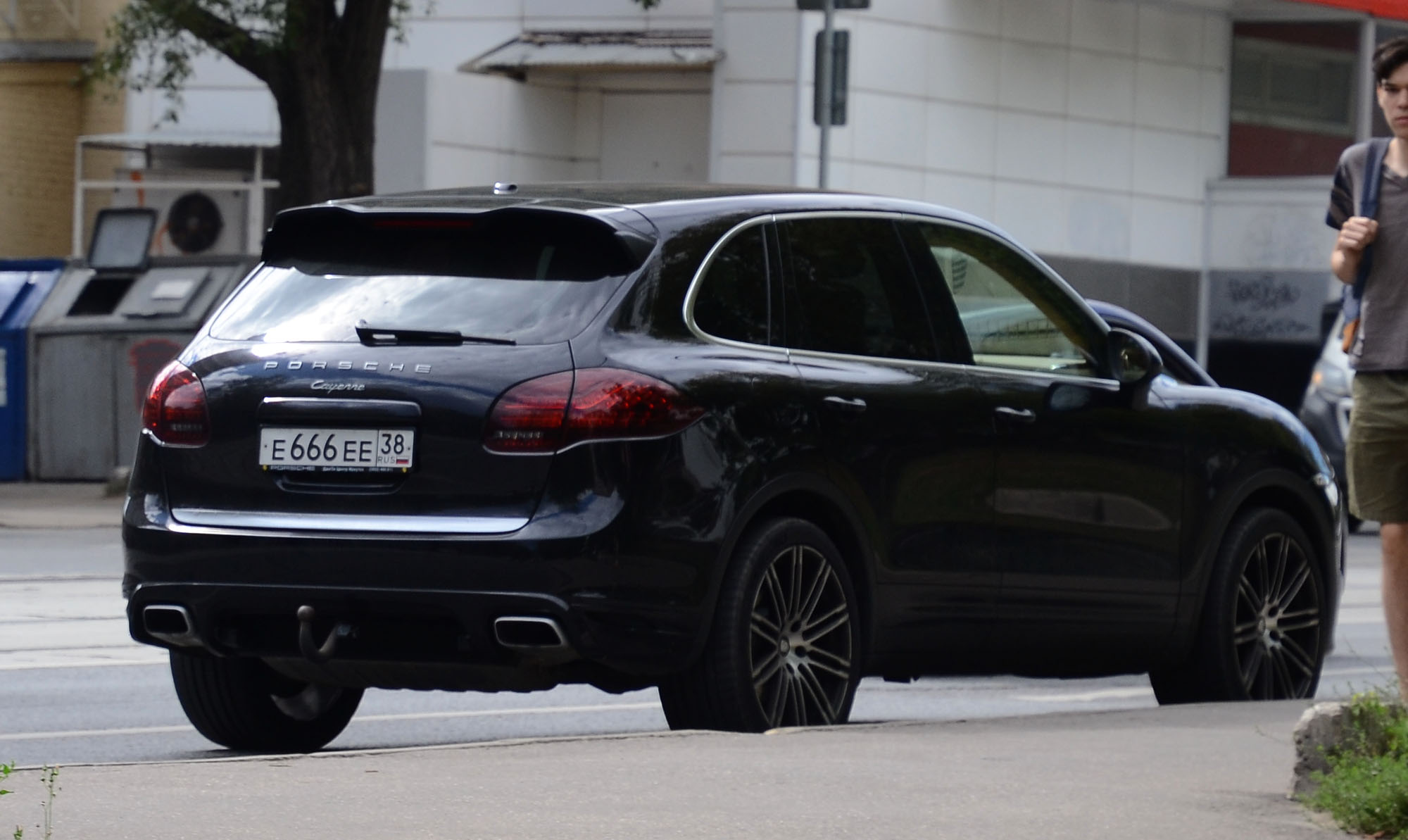 е 666 ее 38, Porsche Cayenne 2nd gen (958; 92A), 2010–2014