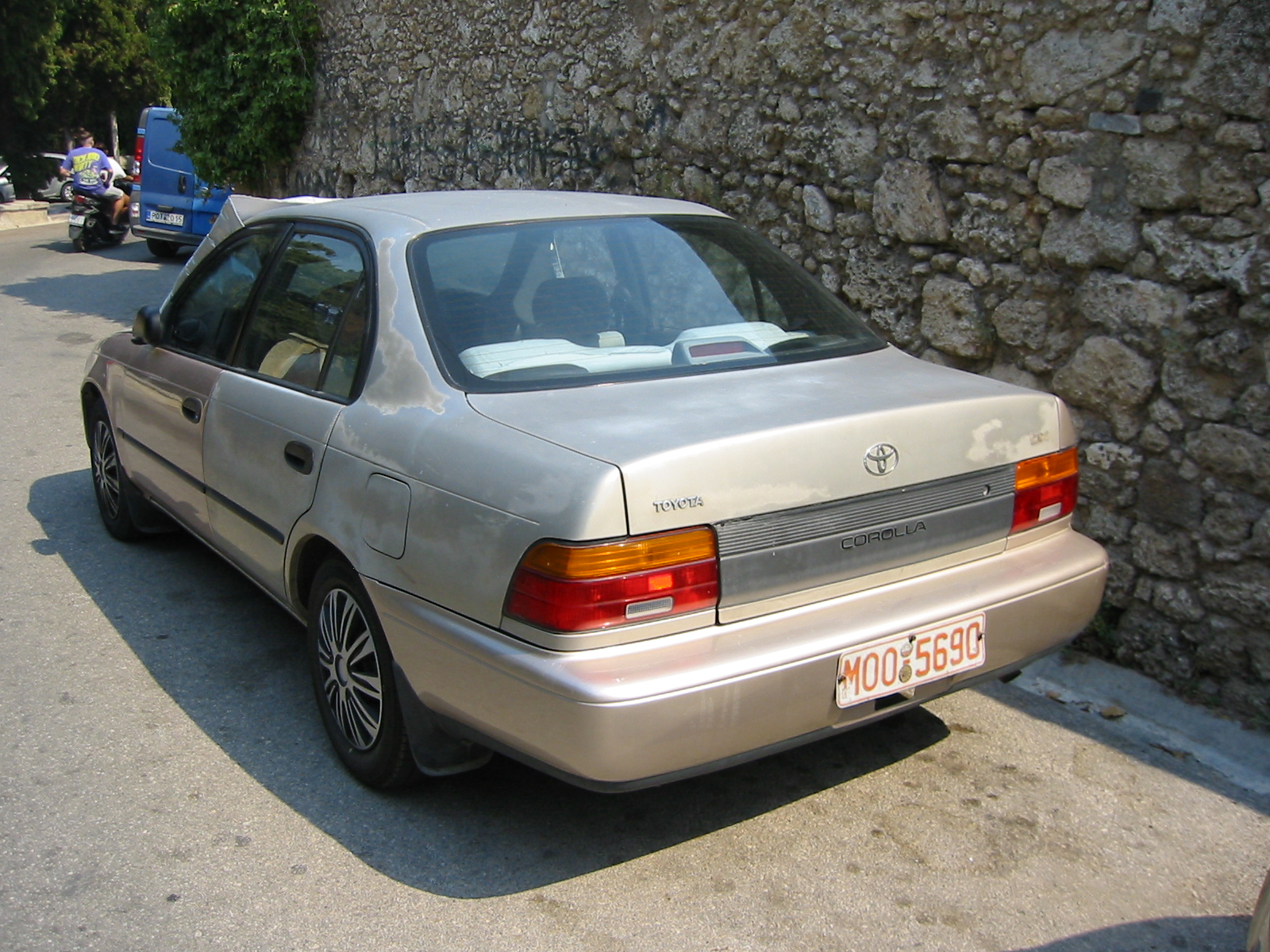 MOO-5690, Toyota Corolla 7th gen Sedan (E100), 1991–1997