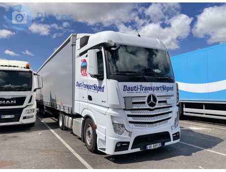 AB 889 CR, Mercedes-Benz Actros