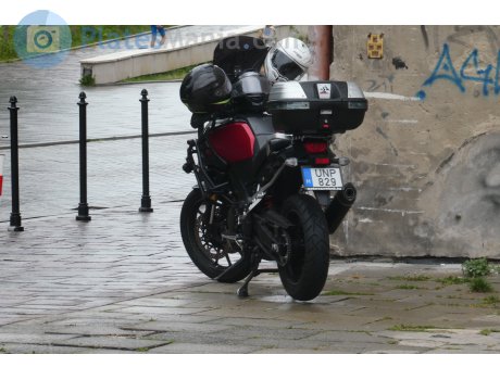 UNP-829, Suzuki V-Strom