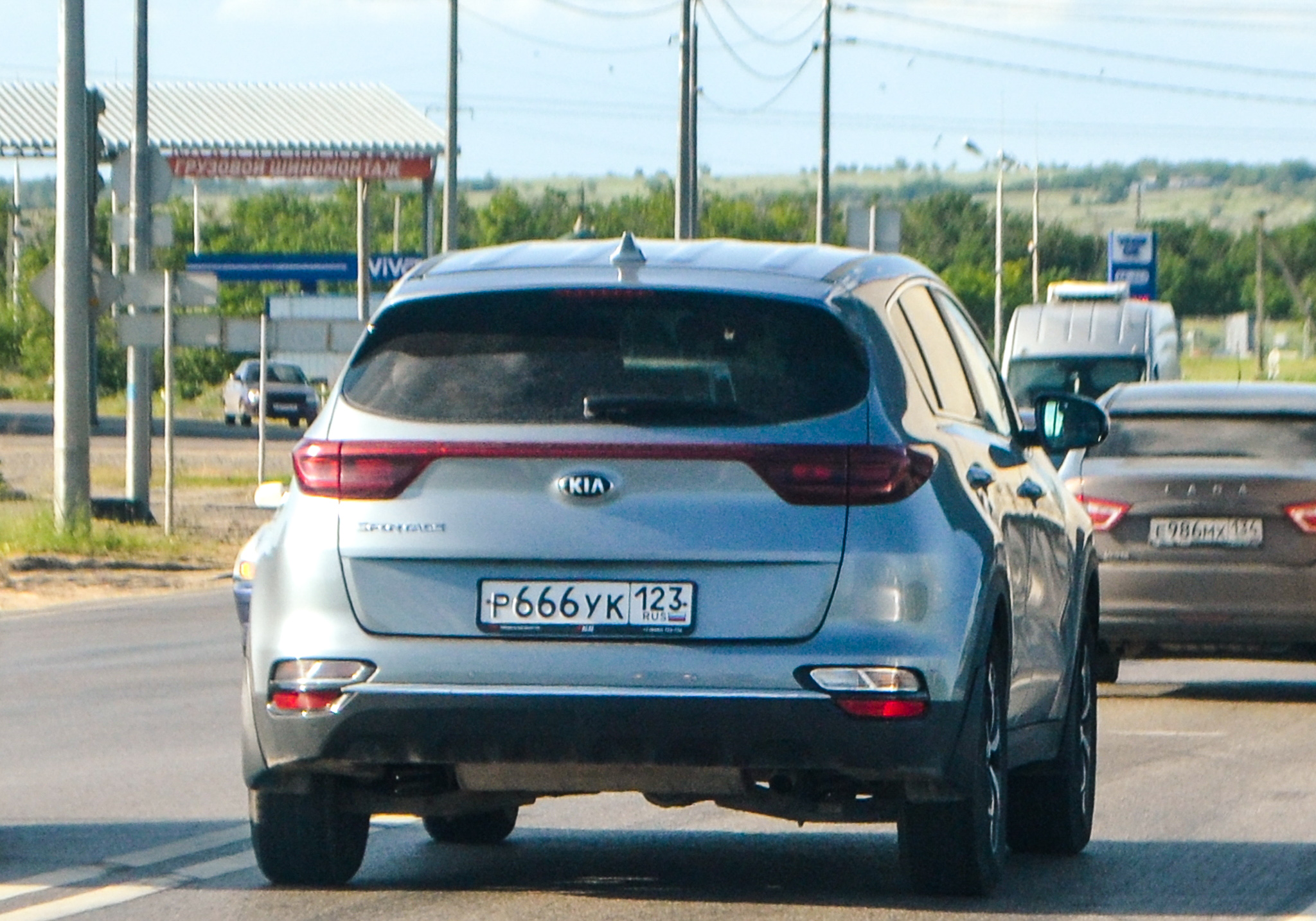р 666 ук 123, Kia Sportage 