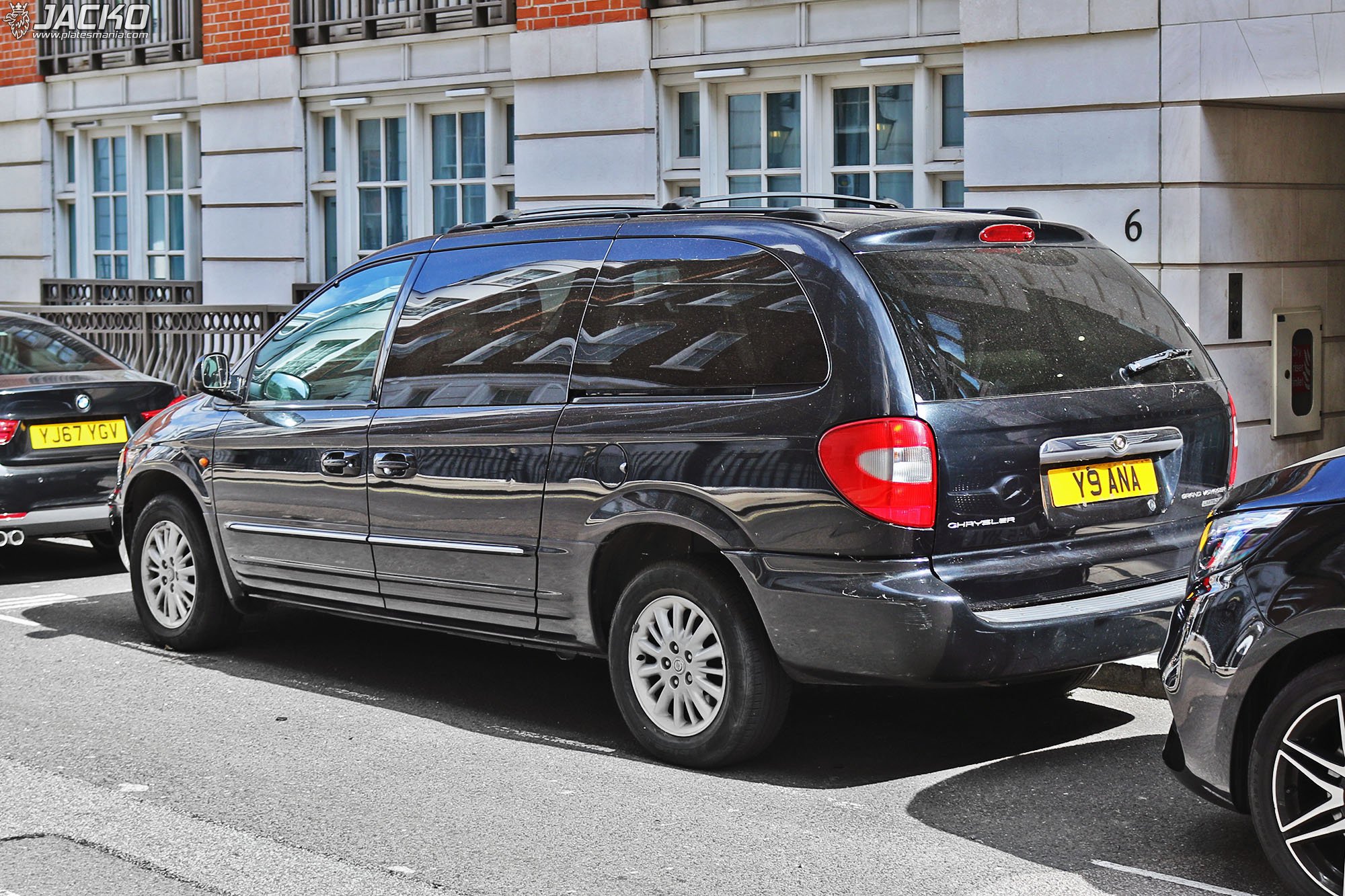 Y9ANA, Chrysler Grand Voyager 4th gen (RS), 2000–2007