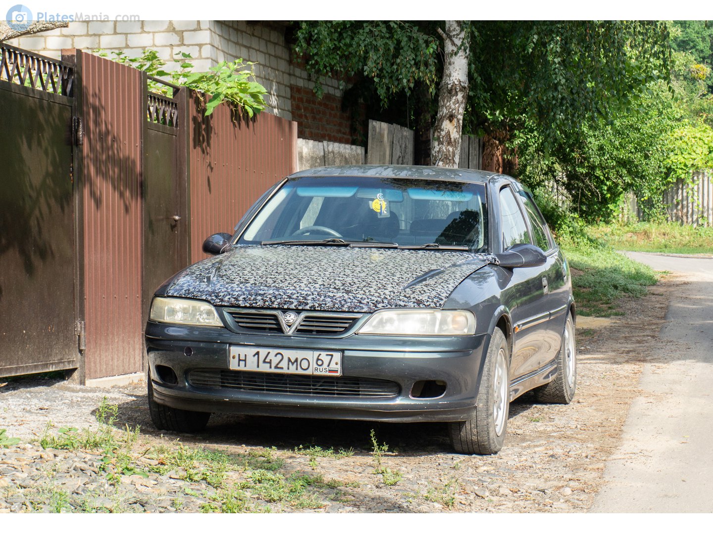 н 142 мо 67, Vauxhall Vectra 1st gen Liftback (B; J96), 1996–2002
