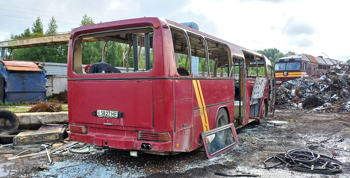 е 5827 НЕ, License plate without vehicle 