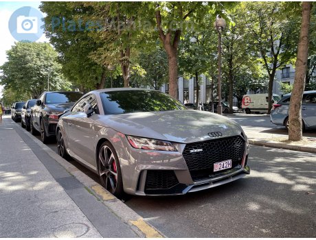 242H, Audi TT RS