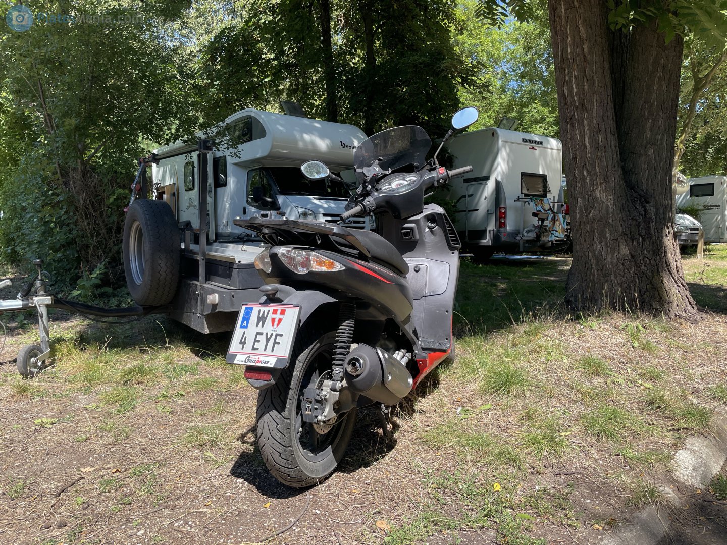 W 4 EYF, Aprilia SportCity 