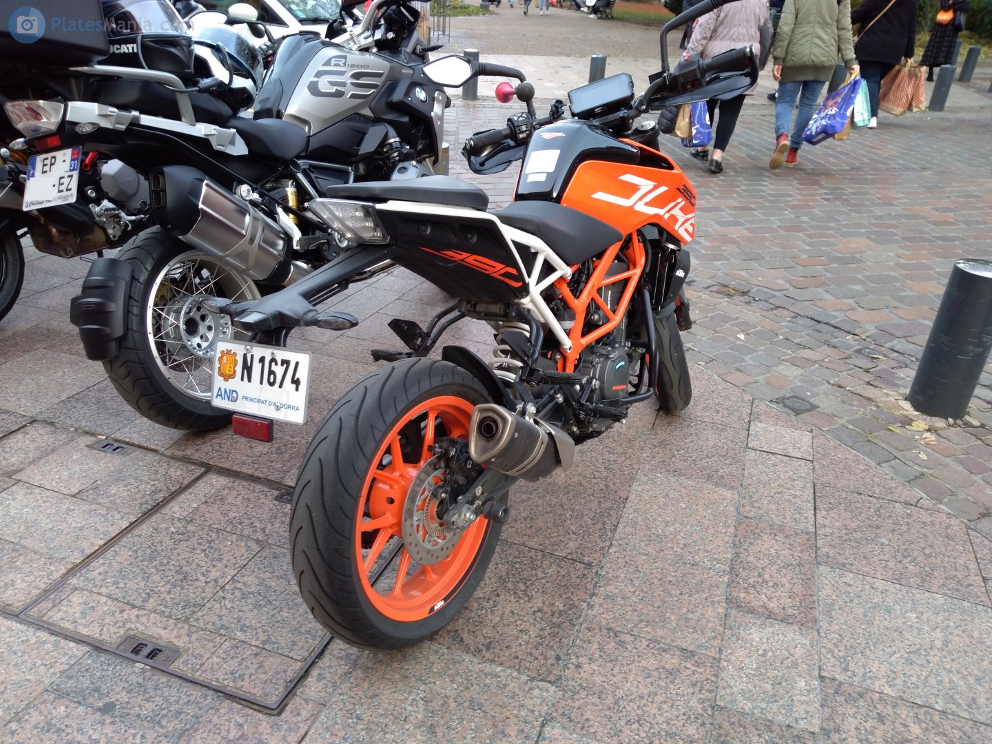N 1674, KTM Duke 