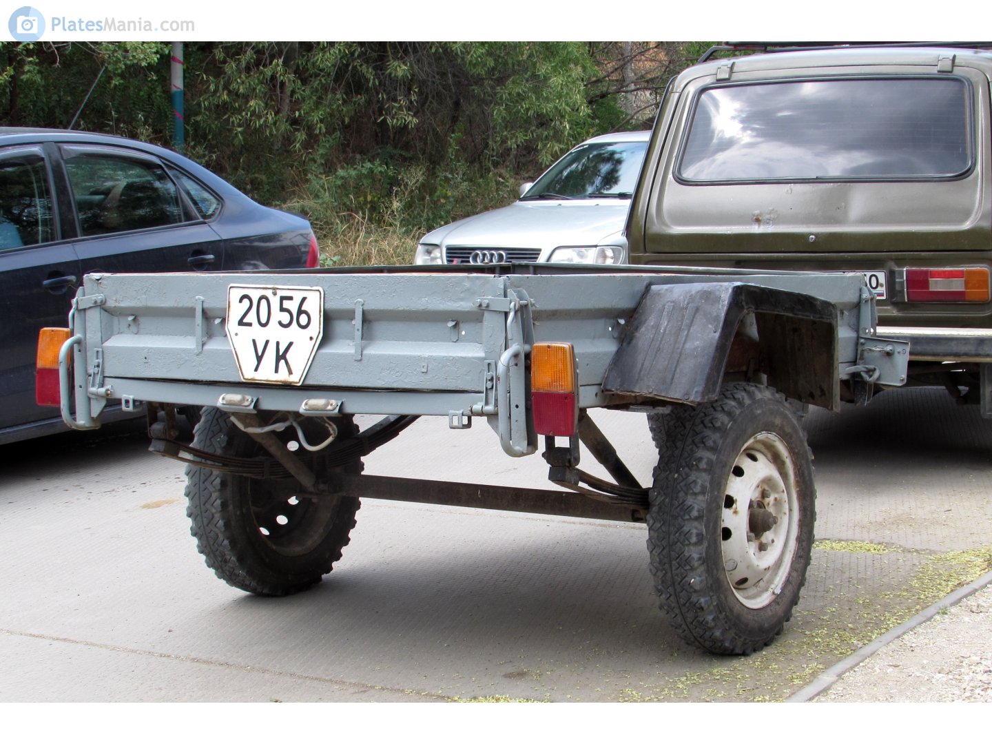 2056 УК, Kurganmashzavod (KMZ) 8284 